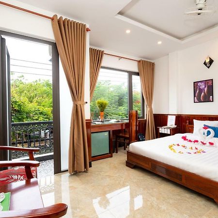 Family Hotel Хойан Экстерьер фото