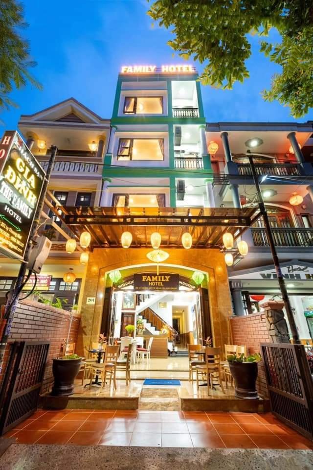 Family Hotel Хойан Экстерьер фото