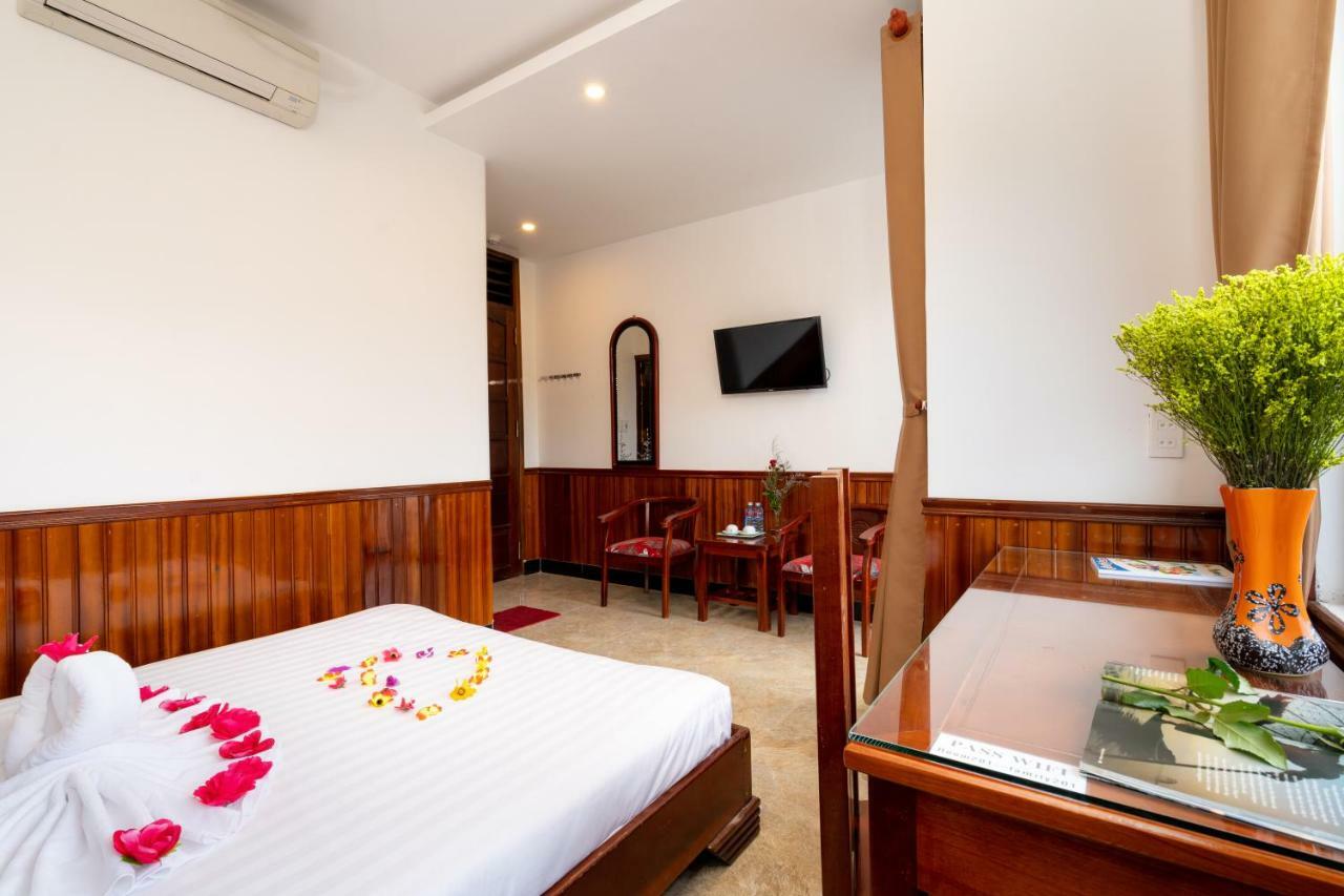 Family Hotel Хойан Экстерьер фото